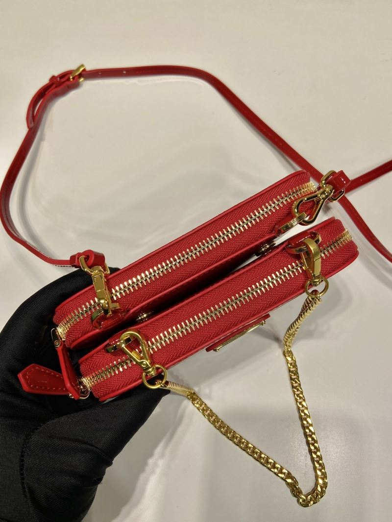 Pra*a triangle pouch